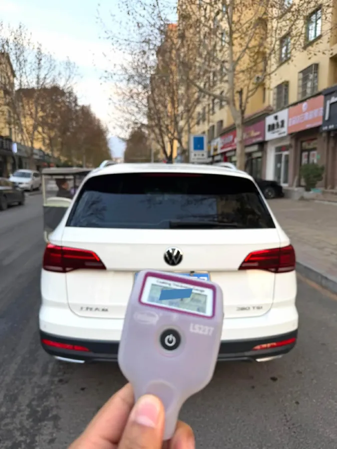 2022 Ford Transit 2.0T 202HP L4 6AT,autocango,china used car exporter,china ev exporter,chinese used car exporter,chinese used ev exporter