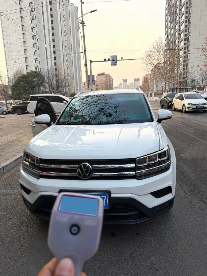 2022 Ford Transit 2.0T 202HP L4 6AT,autocango,china used car exporter,china ev exporter,chinese used car exporter,chinese used ev exporter