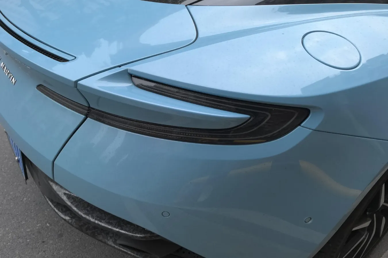 2019 Aston Martin DB11 4.0T 510HP V8 8AT,autocango,china used car exporter,china ev exporter,chinese used car exporter,chinese used ev exporter