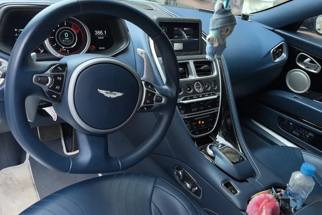 2019 Aston Martin DB11 4.0T 510HP V8 8AT,autocango,china used car exporter,china ev exporter,chinese used car exporter,chinese used ev exporter