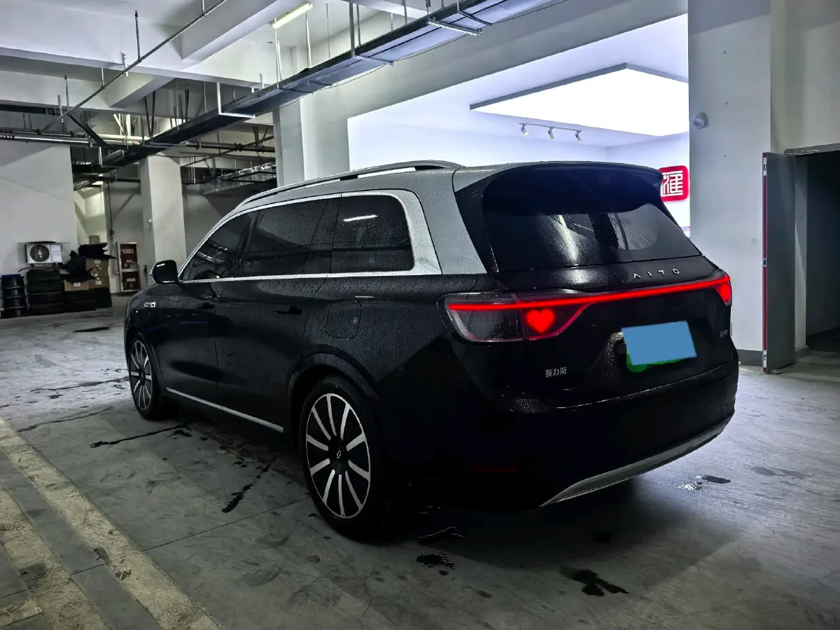 2025 AITO AITO M9 REEV 160HP REEV 52KWH,autocango,china used car exporter,china ev exporter,chinese used car exporter,chinese used ev exporter