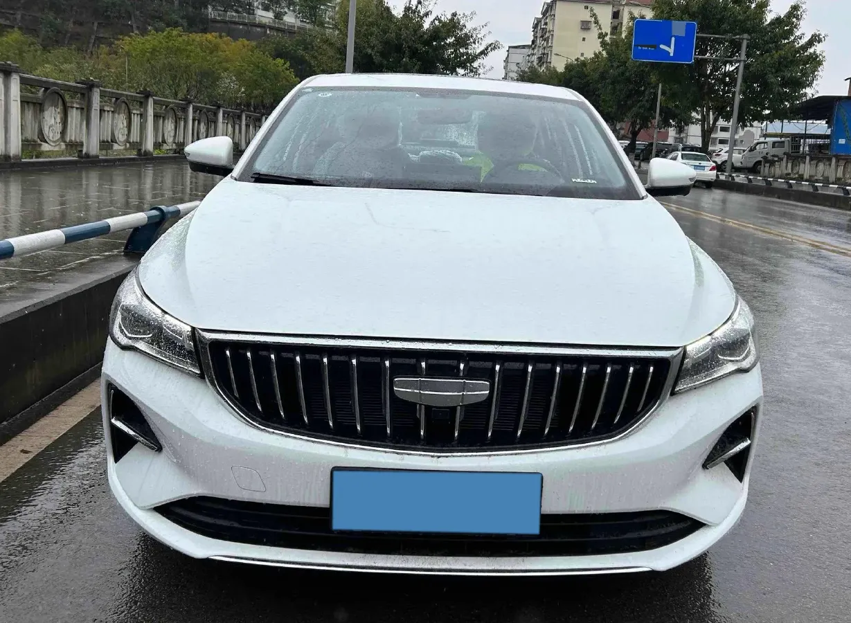 2025 Geely Emgrand 1.5L 127HP L4 CVT,autocango,china used car exporter,china ev exporter,chinese used car exporter,chinese used ev exporter