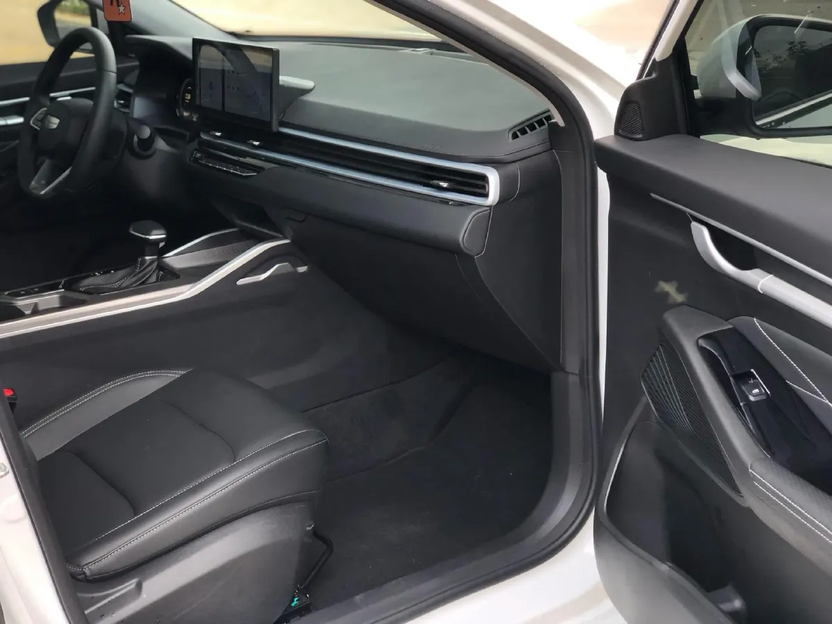 2025 Geely Emgrand 1.5L 127HP L4 CVT,autocango,china used car exporter,china ev exporter,chinese used car exporter,chinese used ev exporter