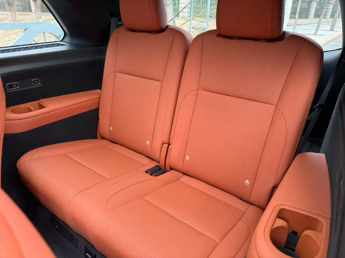 2024 Li L9 Range Extended 154HP REEV 52.3KWH,autocango,china used car exporter,china ev exporter,chinese used car exporter,chinese used ev exporter