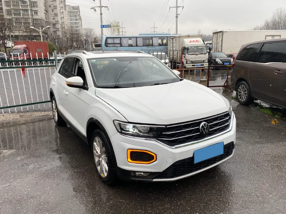 2021 Volkswagen T-Roc 1.4T 150HP L4 7DCT,autocango,china used car exporter,china ev exporter,chinese used car exporter,chinese used ev exporter