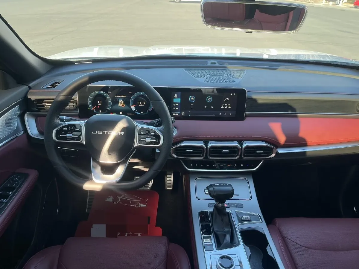 2021 Jetour X70 Plus 1.6T 197HP L4 7DCT,autocango,china used car exporter,china ev exporter,chinese used car exporter,chinese used ev exporter