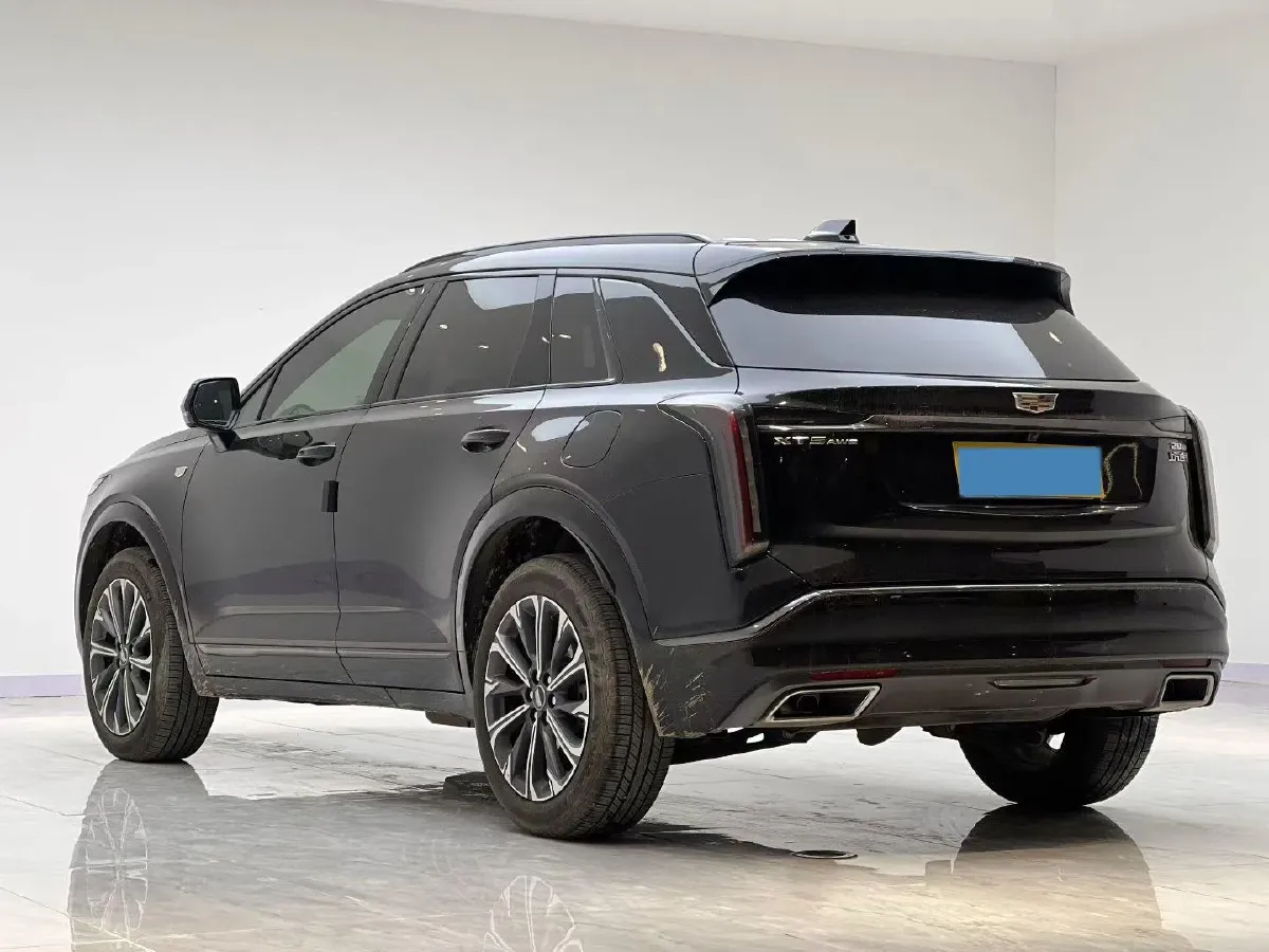 2025 Cadillac XT5 2.0T 237HP L4 9AT,autocango,china used car exporter,china ev exporter,chinese used car exporter,chinese used ev exporter