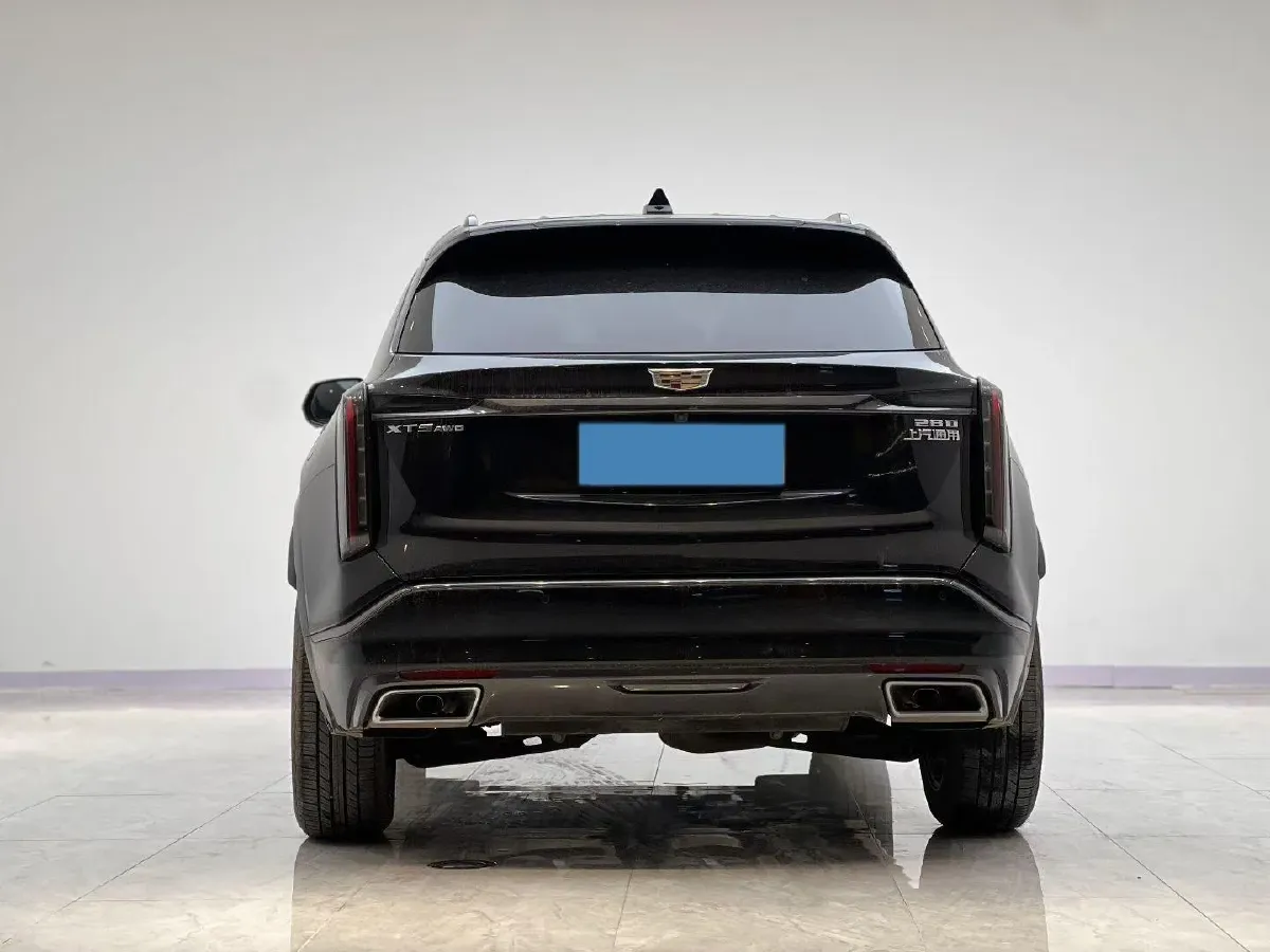 2025 Cadillac XT5 2.0T 237HP L4 9AT,autocango,china used car exporter,china ev exporter,chinese used car exporter,chinese used ev exporter