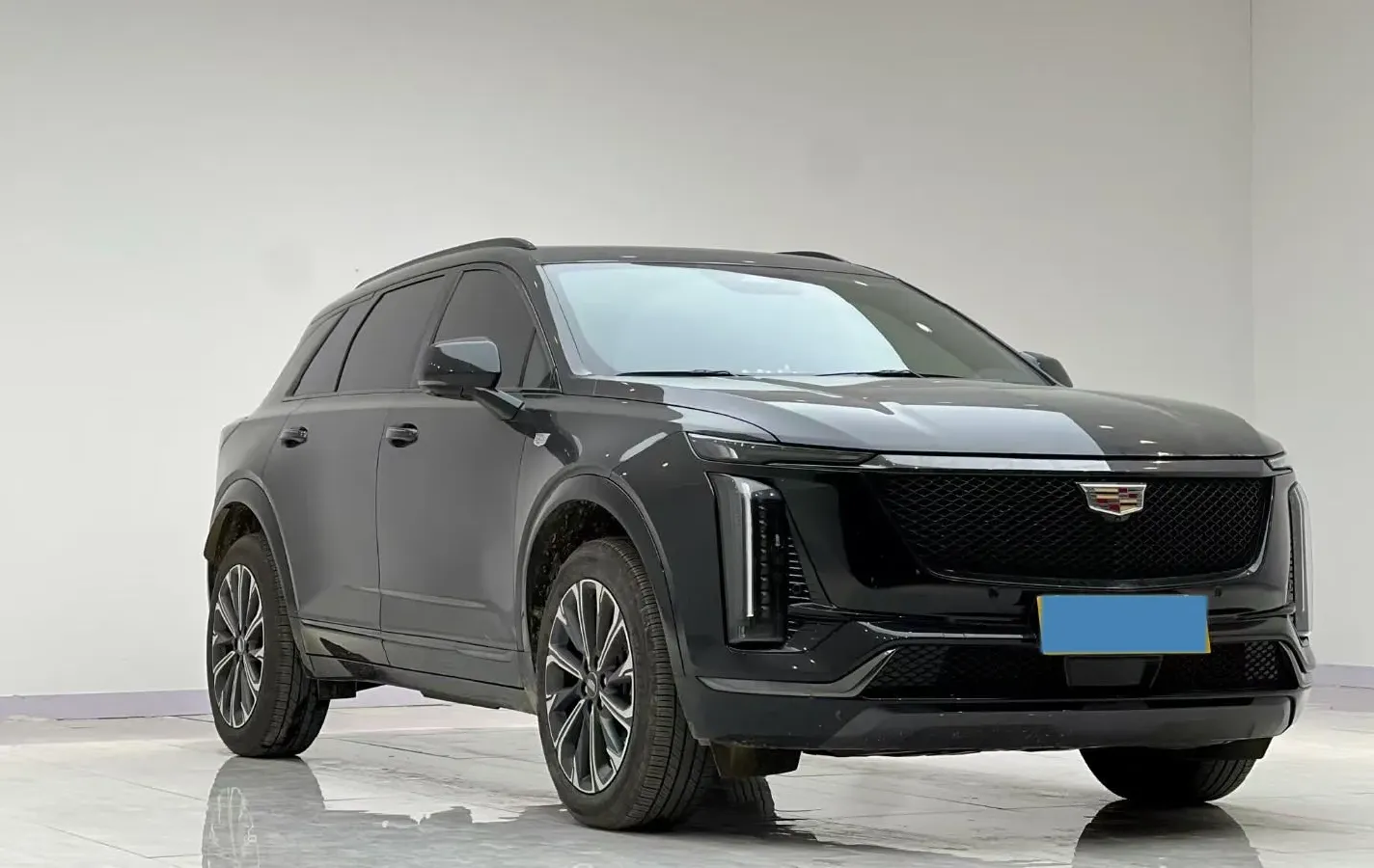 2025 Cadillac XT5 2.0T 237HP L4 9AT,autocango,china used car exporter,china ev exporter,chinese used car exporter,chinese used ev exporter