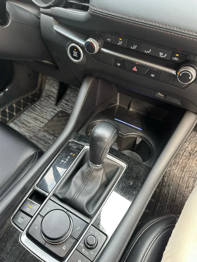 2020 Mazda 3 Axela 1.5L 117HP L4 6AT,autocango,china used car exporter,china ev exporter,chinese used car exporter,chinese used ev exporter