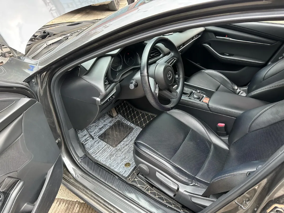 2020 Mazda 3 Axela 1.5L 117HP L4 6AT,autocango,china used car exporter,china ev exporter,chinese used car exporter,chinese used ev exporter