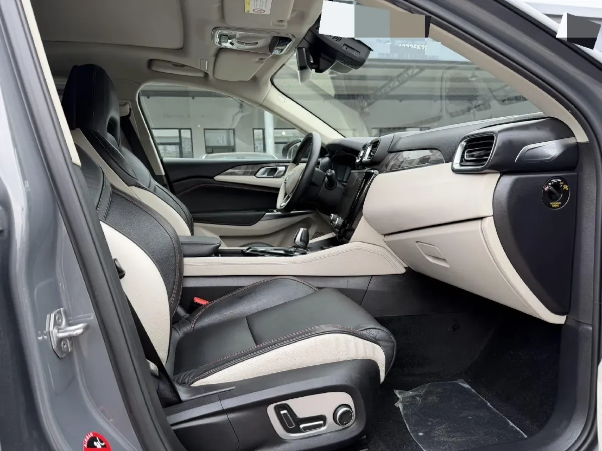 2018 Toyota C-HR 2.0L 171HP L4 CVT,autocango,china used car exporter,china ev exporter,chinese used car exporter,chinese used ev exporter