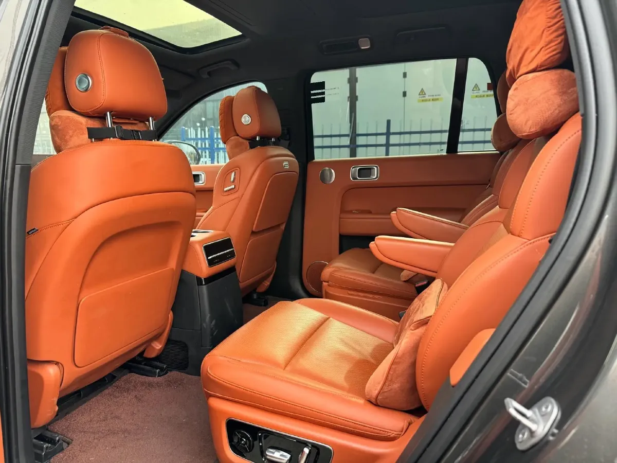 2022 Li L9 Range Extended 154HP REEV 42.6KWH,autocango,china used car exporter,china ev exporter,chinese used car exporter,chinese used ev exporter