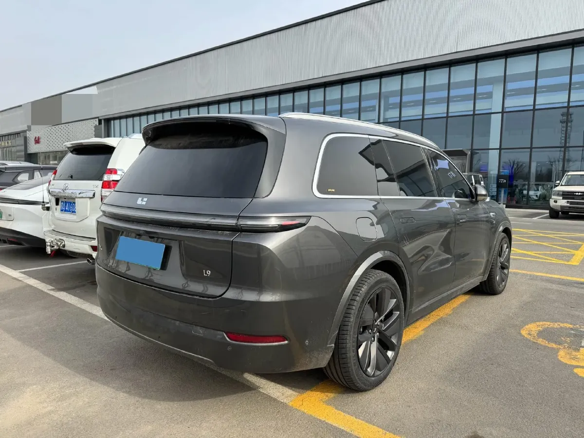 2022 Li L9 Range Extended 154HP REEV 42.6KWH,autocango,china used car exporter,china ev exporter,chinese used car exporter,chinese used ev exporter