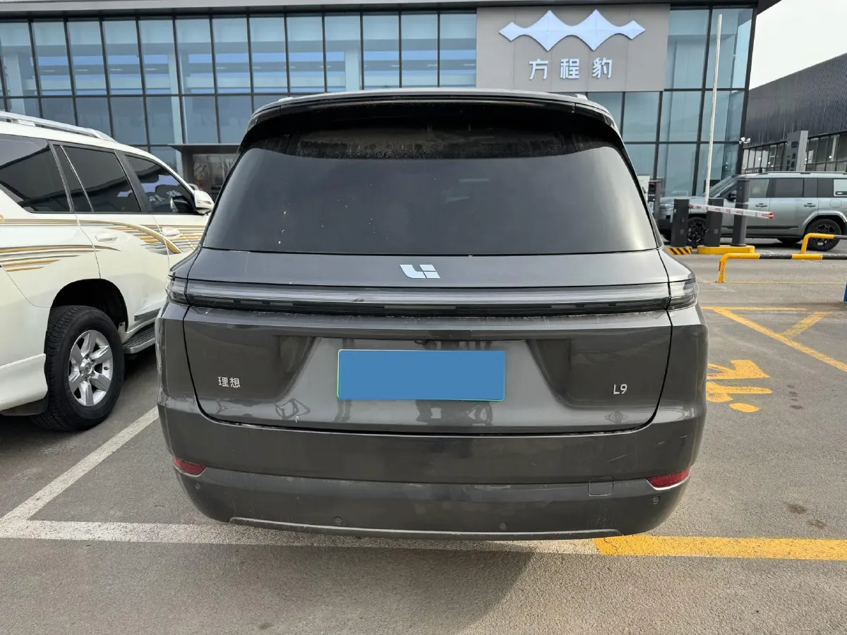 2022 Li L9 Range Extended 154HP REEV 42.6KWH,autocango,china used car exporter,china ev exporter,chinese used car exporter,chinese used ev exporter