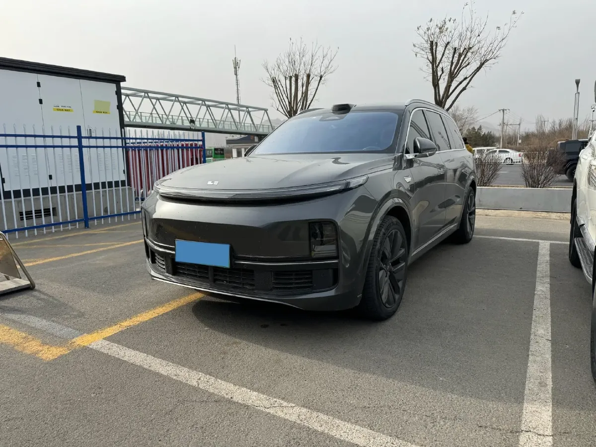 2022 Li L9 Range Extended 154HP REEV 42.6KWH,autocango,china used car exporter,china ev exporter,chinese used car exporter,chinese used ev exporter