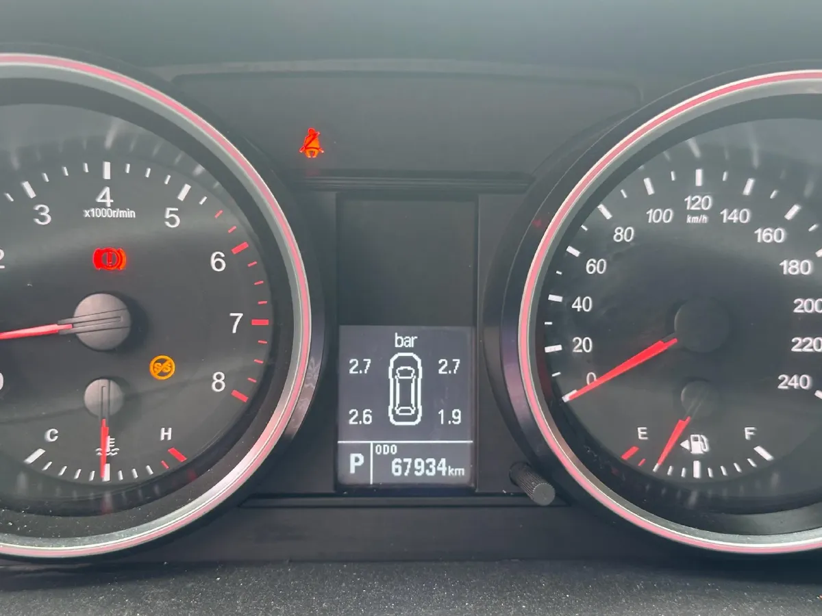 2017 Haval M6 1.5T 150HP L4 6AT,autocango,china used car exporter,china ev exporter,chinese used car exporter,chinese used ev exporter