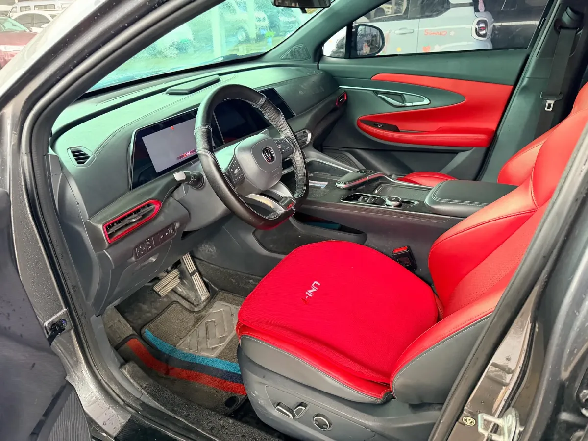 2020 ChangAn UNI-T 1.5T 180HP L4 7DCT,autocango,china used car exporter,china ev exporter,chinese used car exporter,chinese used ev exporter