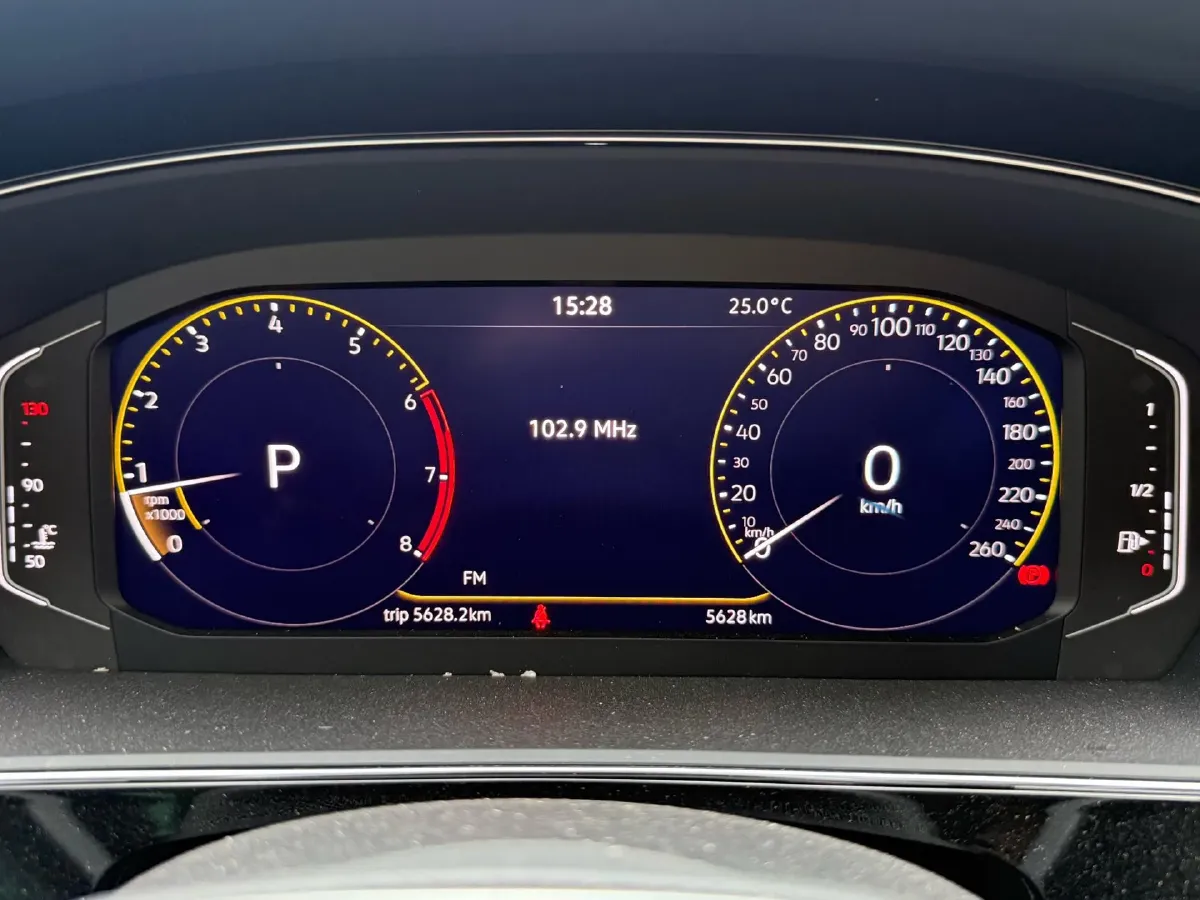 2026 Volkswagen Passat 2.0T 220HP L4 7DCT,autocango,china used car exporter,china ev exporter,chinese used car exporter,chinese used ev exporter