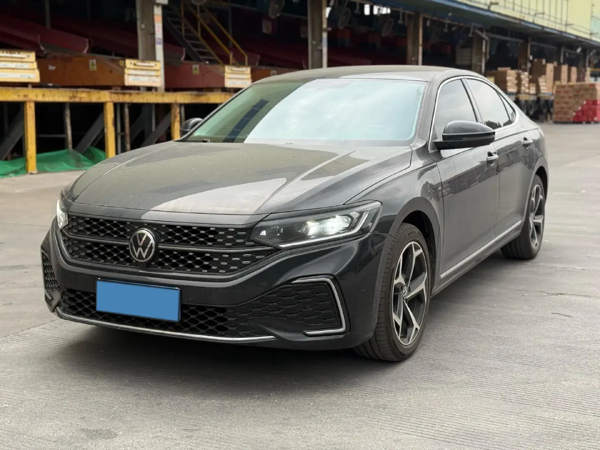 2026 Volkswagen Passat 2.0T 220HP L4 7DCT,autocango,china used car exporter,china ev exporter,chinese used car exporter,chinese used ev exporter