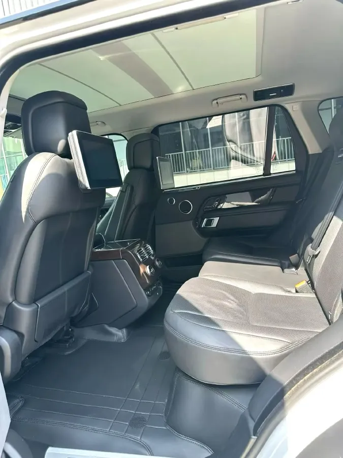 2020 Land Rover Range Rover 3.0T 400HP L6 8AT,autocango,china used car exporter,china ev exporter,chinese used car exporter,chinese used ev exporter