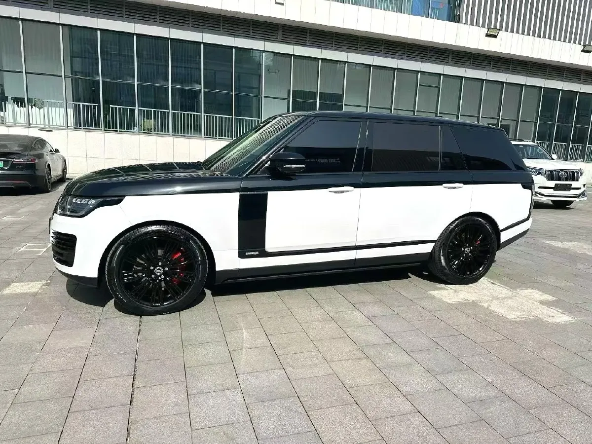 2020 Land Rover Range Rover 3.0T 400HP L6 8AT,autocango,china used car exporter,china ev exporter,chinese used car exporter,chinese used ev exporter