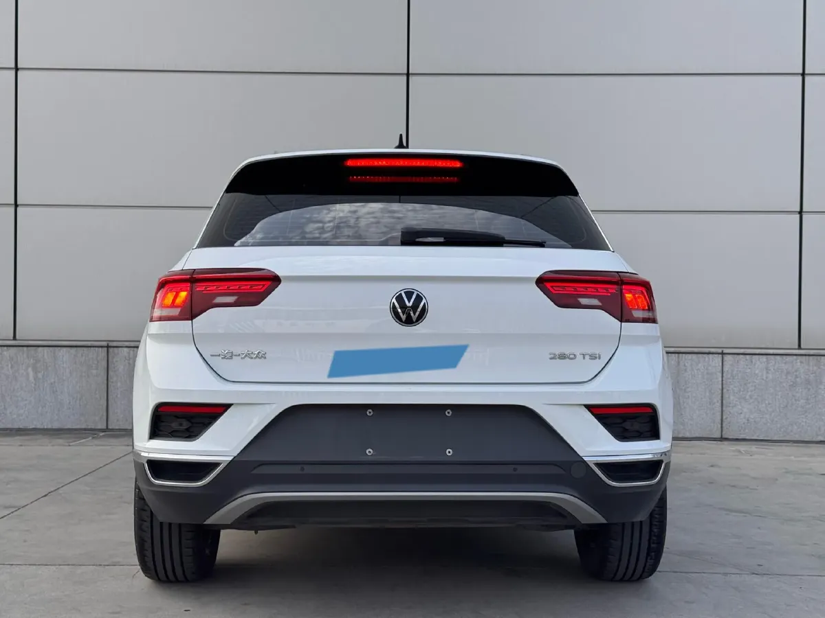 2022 Volkswagen T-Roc 1.4T 150HP L4 7DCT,autocango,china used car exporter,china ev exporter,chinese used car exporter,chinese used ev exporter