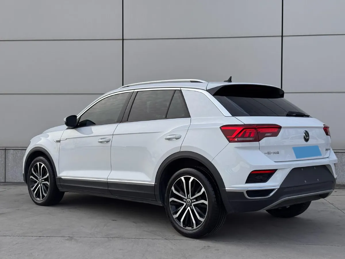 2022 Volkswagen T-Roc 1.4T 150HP L4 7DCT,autocango,china used car exporter,china ev exporter,chinese used car exporter,chinese used ev exporter