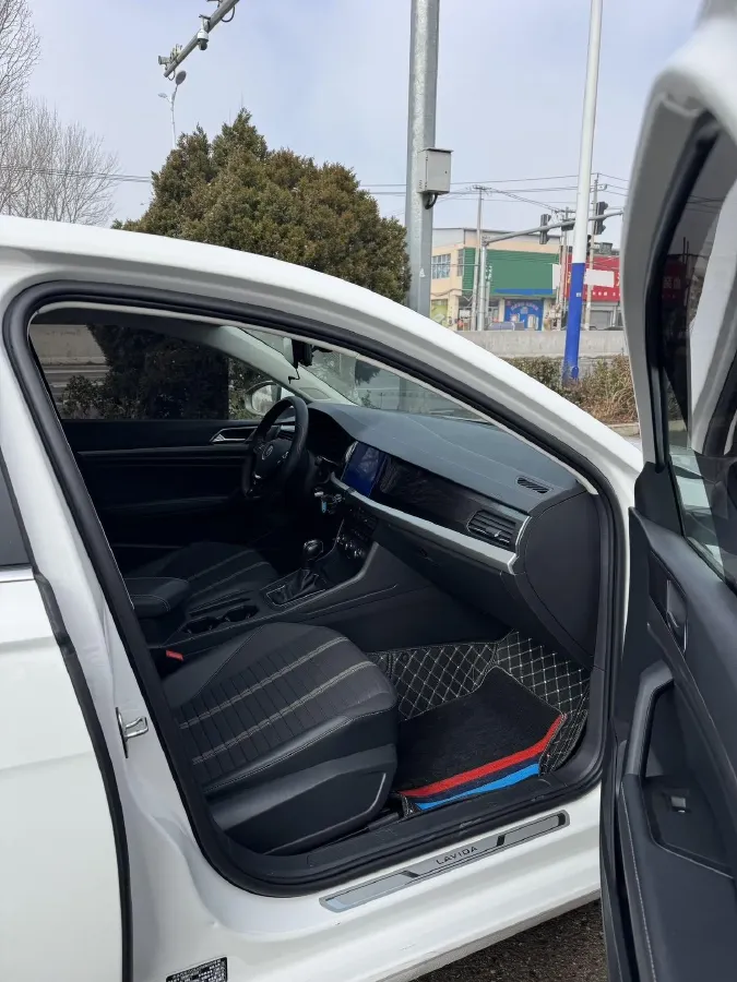 2021 Volkswagen Lavida 1.4T 150HP L4 7DCT,autocango,china used car exporter,china ev exporter,chinese used car exporter,chinese used ev exporter