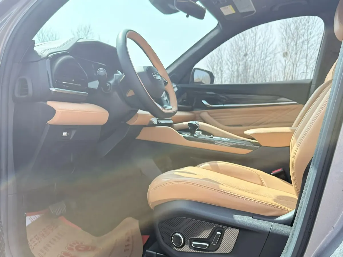 2024 Geely Monjaro 1.5T 163HP L4 3DHT Hybrid,autocango,china used car exporter,china ev exporter,chinese used car exporter,chinese used ev exporter