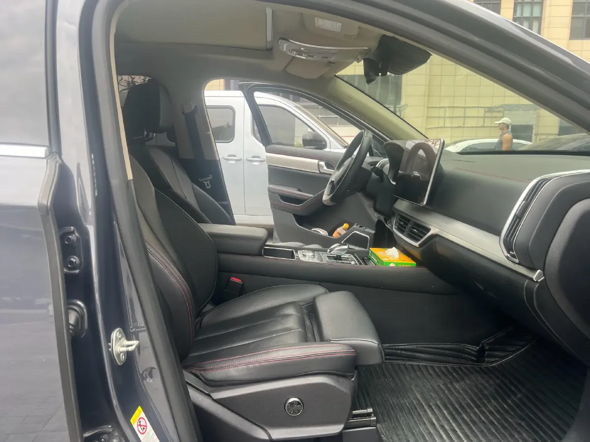 2019 Buick EnvisionPlus 2.0T 260HP L4 9AT,autocango,china used car exporter,china ev exporter,chinese used car exporter,chinese used ev exporter