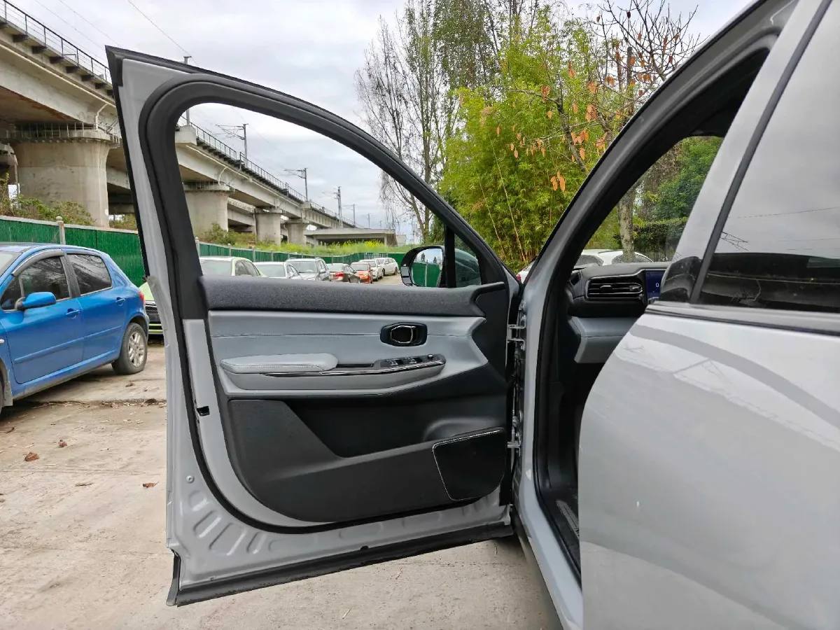 2020 NIO ES8 BEV 100KWH,autocango,china used car exporter,china ev exporter,chinese used car exporter,chinese used ev exporter