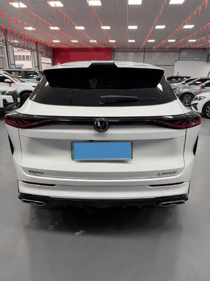 2024 ChangAn UNI-Z 1.5L 98HP L4 E-CVT PHEV 18.4KWH,autocango,china used car exporter,china ev exporter,chinese used car exporter,chinese used ev exporter