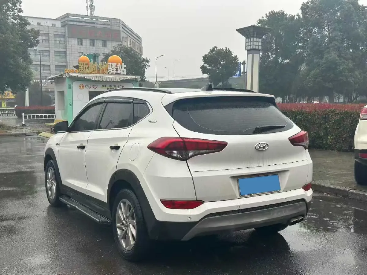 2015 Hyundai Tucson 1.6T 177HP L4 7DCT,autocango,china used car exporter,china ev exporter,chinese used car exporter,chinese used ev exporter
