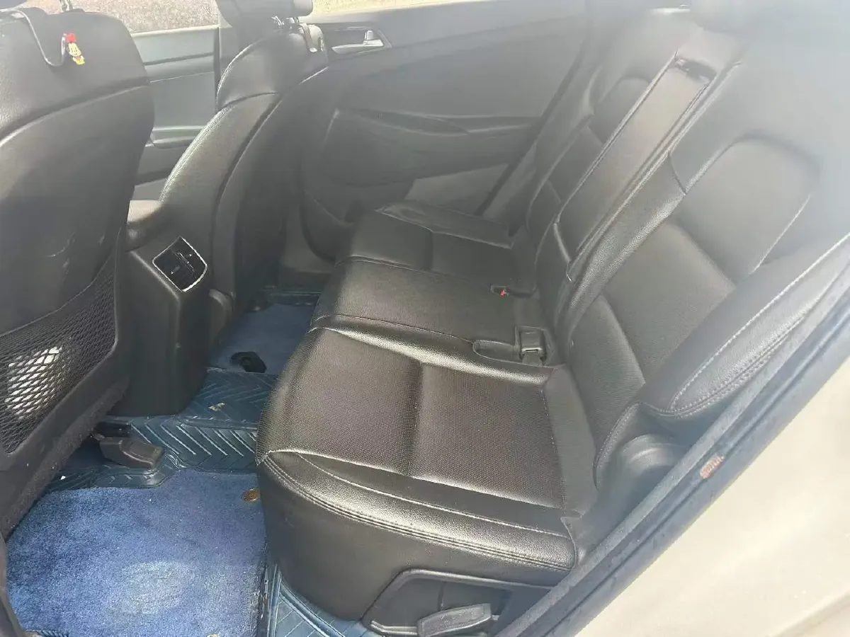 2015 Hyundai Tucson 1.6T 177HP L4 7DCT,autocango,china used car exporter,china ev exporter,chinese used car exporter,chinese used ev exporter