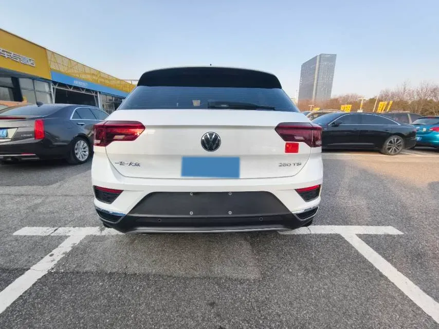 2021 Volkswagen T-Roc 1.4T 150HP L4 7DCT,autocango,china used car exporter,china ev exporter,chinese used car exporter,chinese used ev exporter