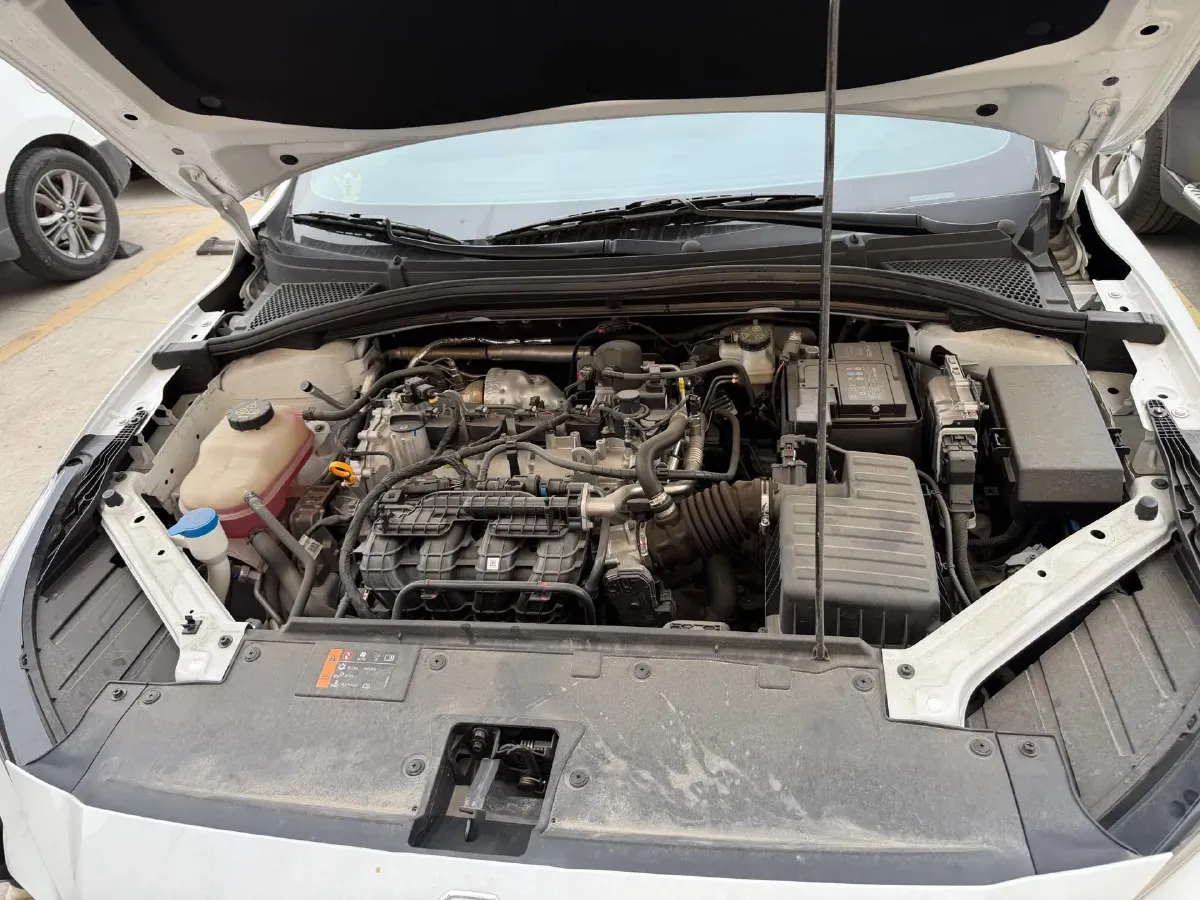 2025 MG 5 1.5L 129HP L4 CVT,autocango,china used car exporter,china ev exporter,chinese used car exporter,chinese used ev exporter