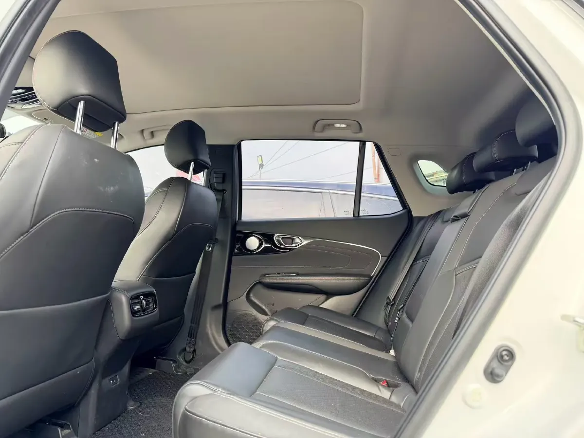 2024 Chevrolet EquinoxPlus 1.5T 180HP L4 2DHT PHEV 24.4KWH,autocango,china used car exporter,china ev exporter,chinese used car exporter,chinese used ev exporter