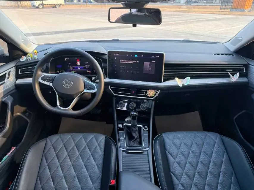 2024 Volkswagen Sagitar 1.5T 160HP L4 7DCT,autocango,china used car exporter,china ev exporter,chinese used car exporter,chinese used ev exporter
