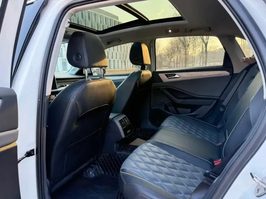 2024 Volkswagen Sagitar 1.5T 160HP L4 7DCT,autocango,china used car exporter,china ev exporter,chinese used car exporter,chinese used ev exporter