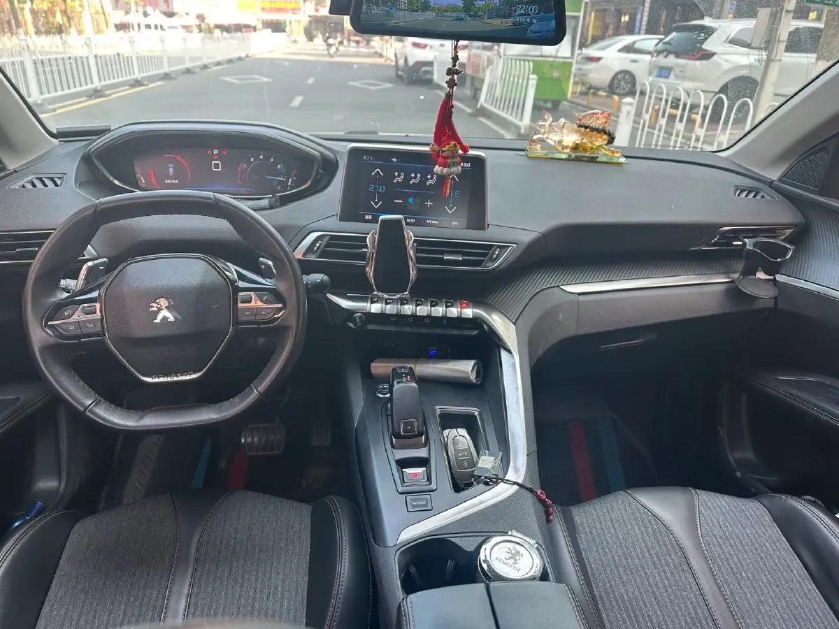 2019 Peugeot 5008 1.8T 204HP L4 6AT,autocango,china used car exporter,china ev exporter,chinese used car exporter,chinese used ev exporter