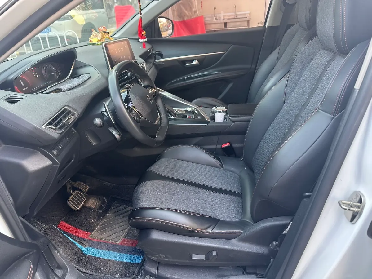 2019 Peugeot 5008 1.8T 204HP L4 6AT,autocango,china used car exporter,china ev exporter,chinese used car exporter,chinese used ev exporter