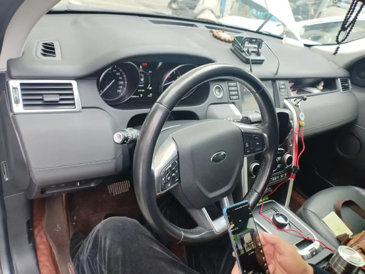 2019 Land Rover Discovery Sport 2.0T 241HP L4 9AT,autocango,china used car exporter,china ev exporter,chinese used car exporter,chinese used ev exporter