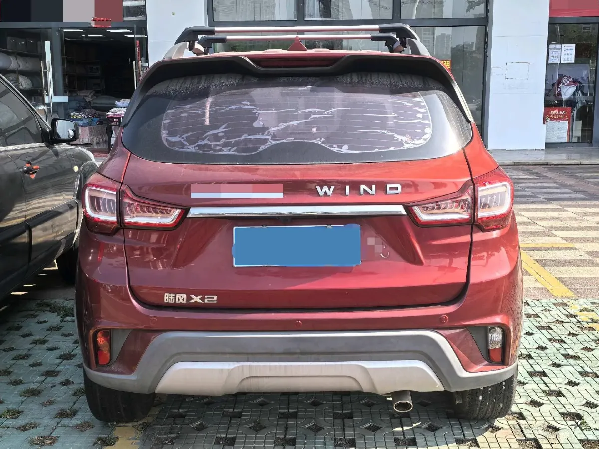 2017 Landwind X2 1.6L 125HP L4 5MT,autocango,china used car exporter,china ev exporter,chinese used car exporter,chinese used ev exporter