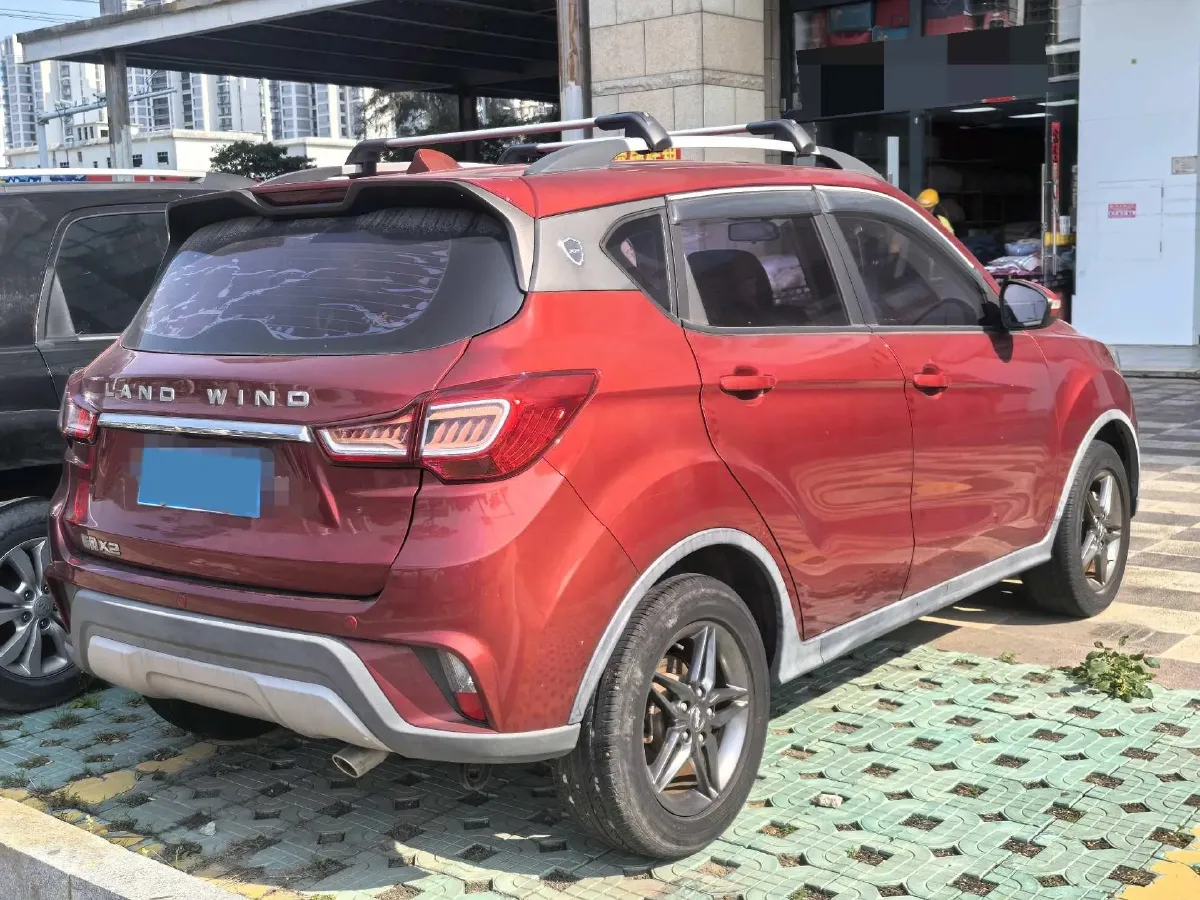 2017 Landwind X2 1.6L 125HP L4 5MT,autocango,china used car exporter,china ev exporter,chinese used car exporter,chinese used ev exporter