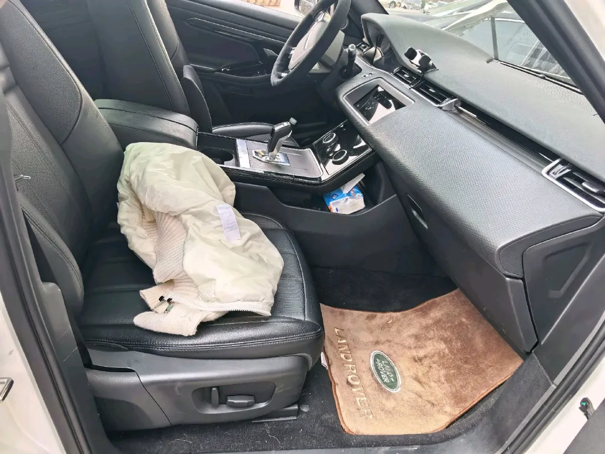 2020 Land Rover Range Rover Evoque 2.0T 249HP L4 9AT,autocango,china used car exporter,china ev exporter,chinese used car exporter,chinese used ev exporter