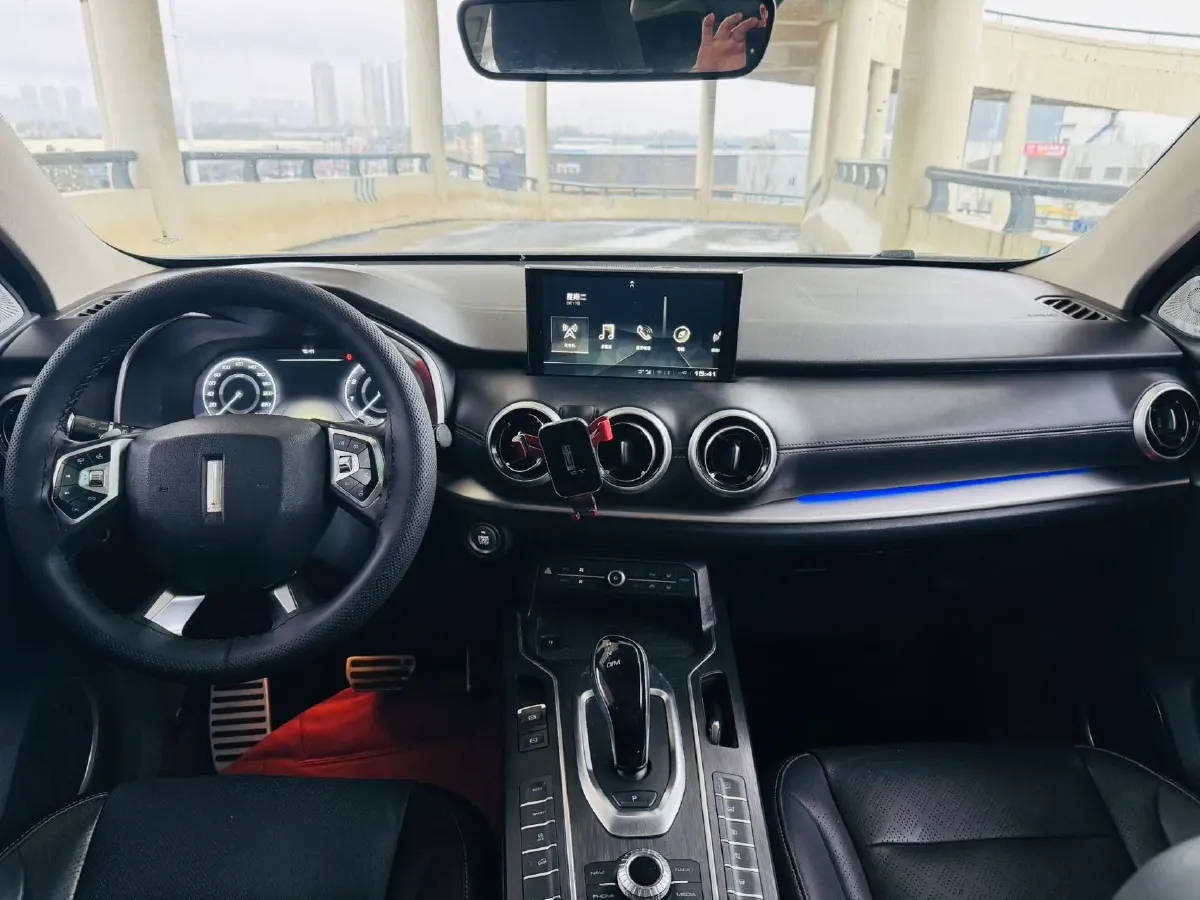 2018 WEY VV6 2.0T 197HP L4 7DCT,autocango,china used car exporter,china ev exporter,chinese used car exporter,chinese used ev exporter