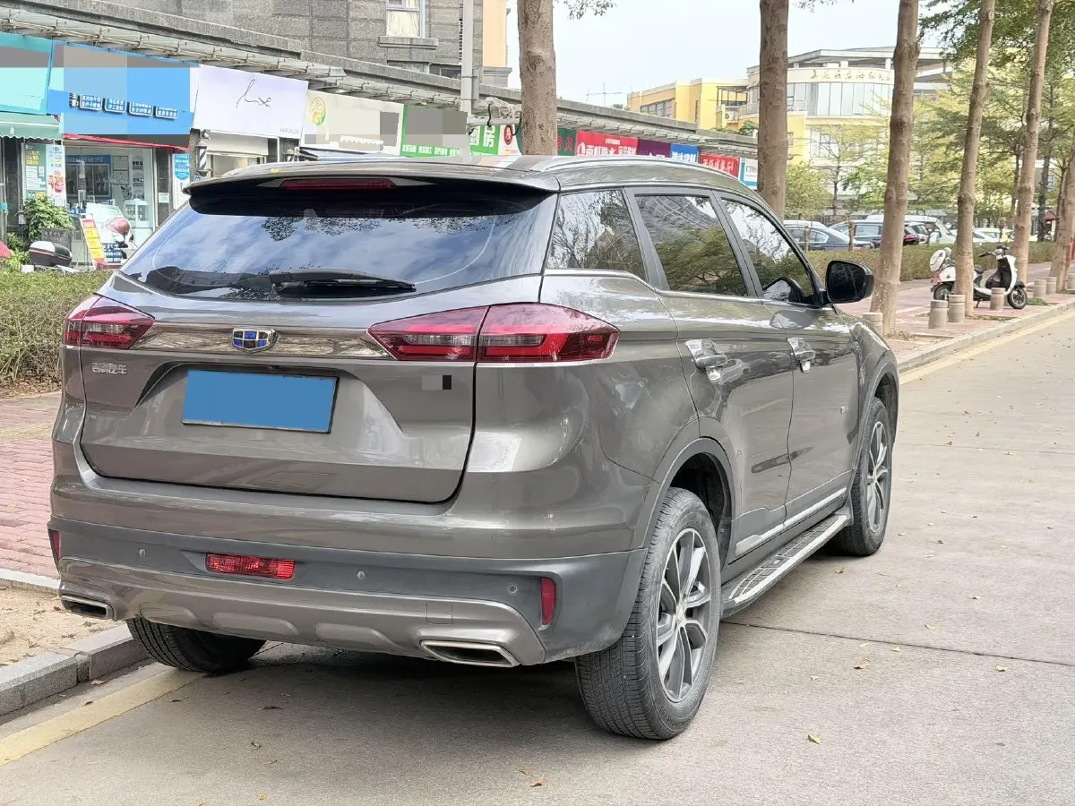 2020 Roewe i6 1.5T 169HP L4 7DCT,autocango,china used car exporter,china ev exporter,chinese used car exporter,chinese used ev exporter