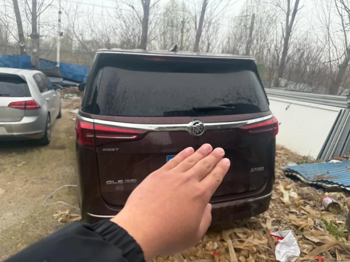 2022 Buick GL8 2.0T 237HP L4 9AT,autocango,china used car exporter,china ev exporter,chinese used car exporter,chinese used ev exporter