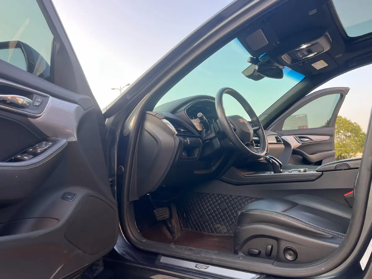 2021 Cadillac CT5 2.0T 237HP L4 10AT,autocango,china used car exporter,china ev exporter,chinese used car exporter,chinese used ev exporter